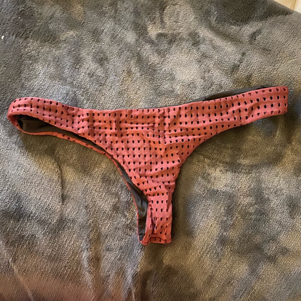 Acacia swimwear merlot mesh bottoms size large